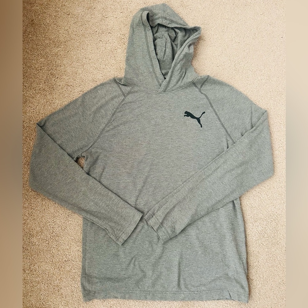 PUMA (men’s Medium) Hooded long sleeve t shirt
